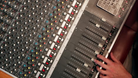 audio mixer