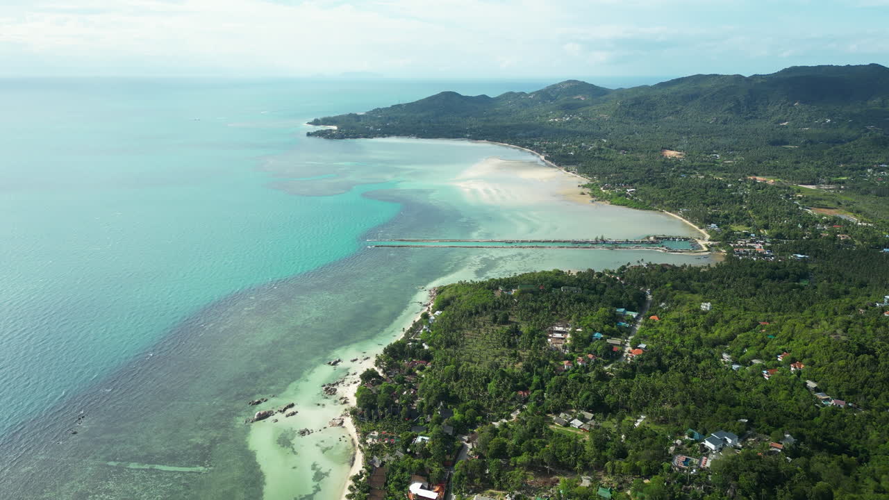 태국 수라트타니 지방의 코 간 지방의 이 많은 해안선