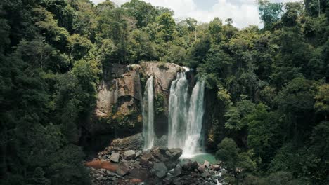 Flyback-Aéreo-En-Las-Cataratas-De-Nauyaca-En-Costa-Rica