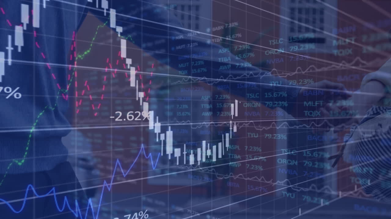 데이터 처리의 애니메이션: 다양한 커플이 손을 잡고