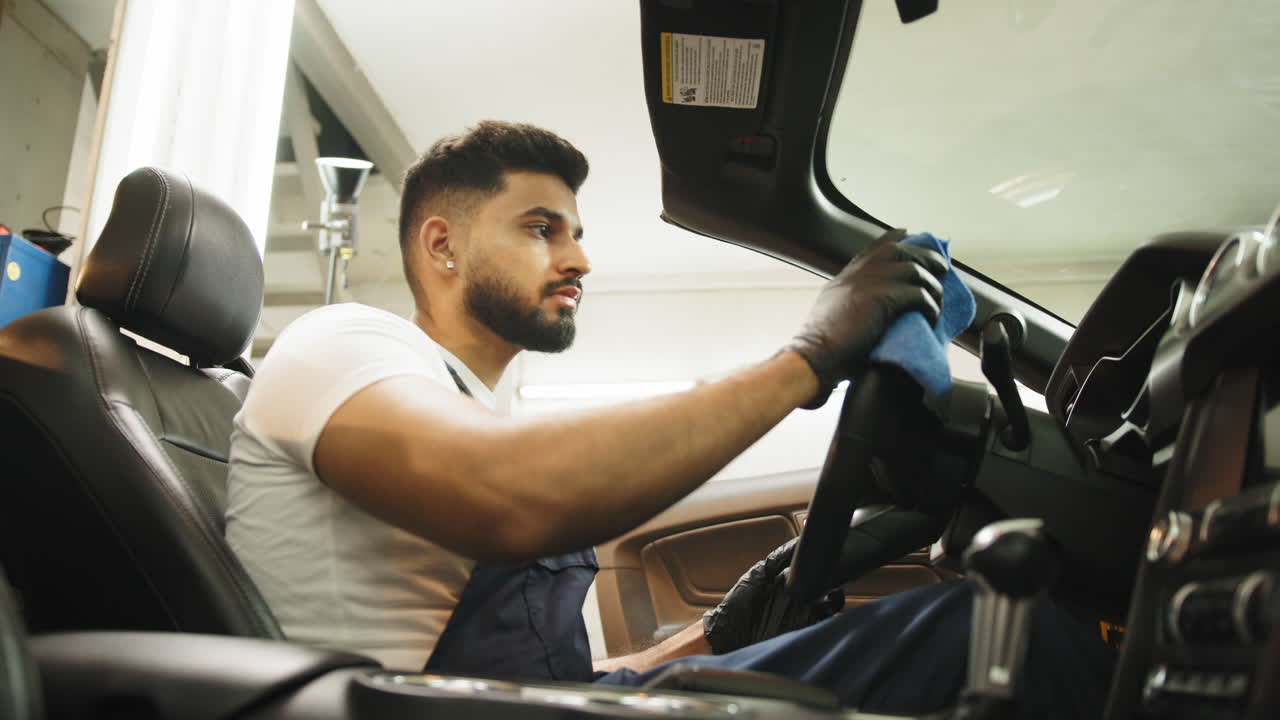 자동차 내부 청소 기계