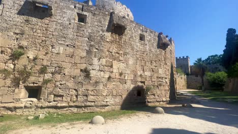 Medieval-Castle-in-Rhodos-Town-on-the-Island-of-Rhodos-in-Greece-during-the-summer,-travel-destination-filmed-in-4K