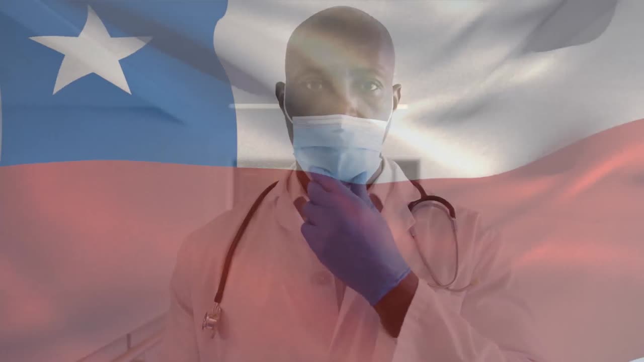 animación de la bandera de chile ondeando sobre el médico con máscara facial