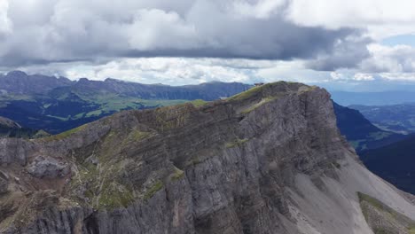 Aerial-of-rugged-Seceda-ridge,-Puez-Odle-Nature-Park,-Trentino-Alto-Adige