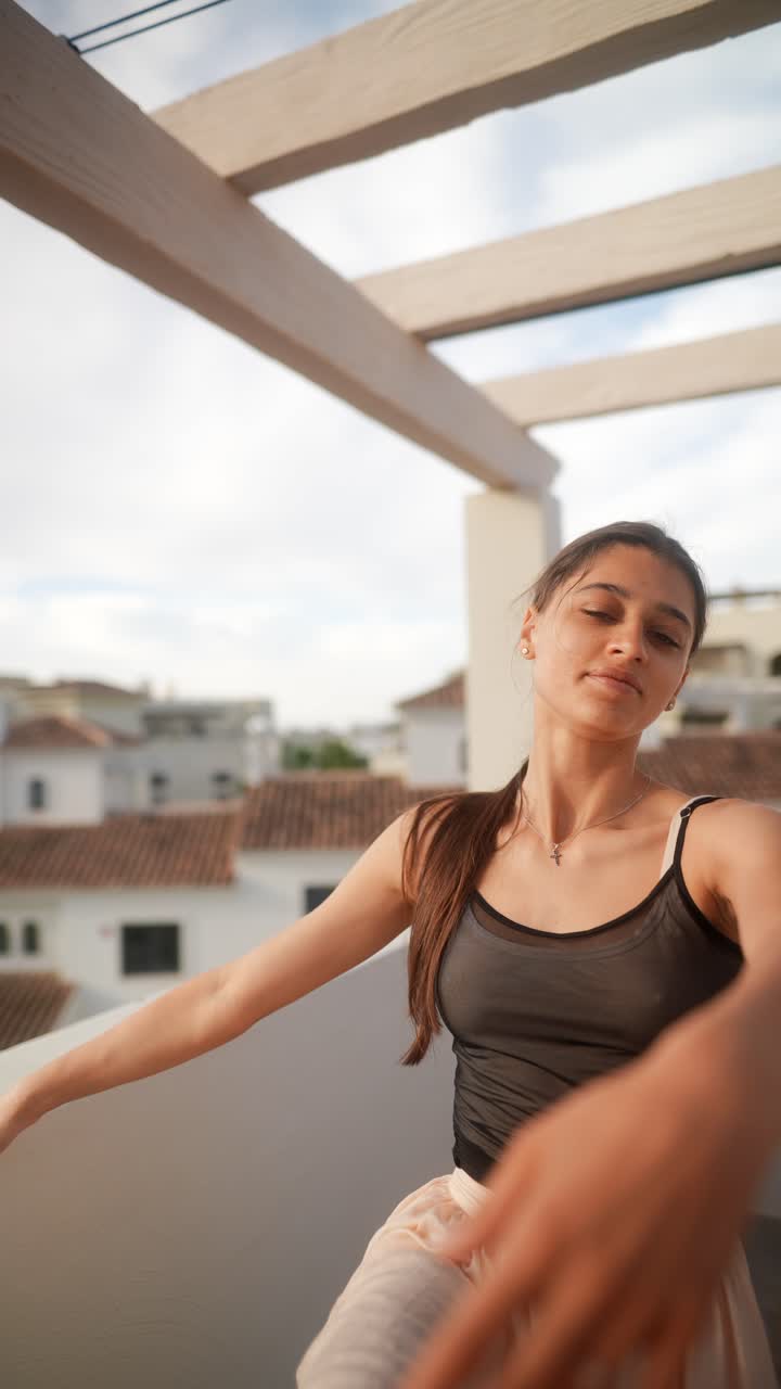 bailarina de ballet en el techo