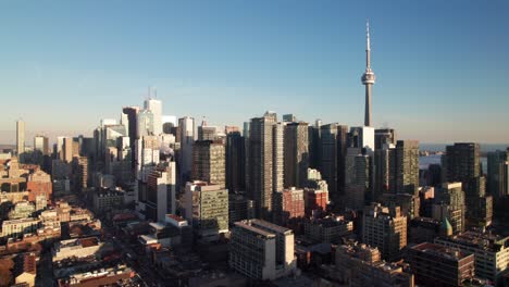 Skyline-Von-Toronto-Vom-Kensington-Market-Gebiet-Aus.-4K-Luftaufnahme