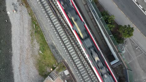 Imágenes-De-La-Estación-De-Tren-Capolago-Con-Drone-En-4k