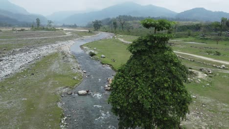 Natürliche-Schönheit-Indiens-Und-Der-Grenze-Oder-Des-Hochlandes-Von-Bhutan