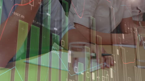 animación del procesamiento de datos financieros sobre las empresas personas