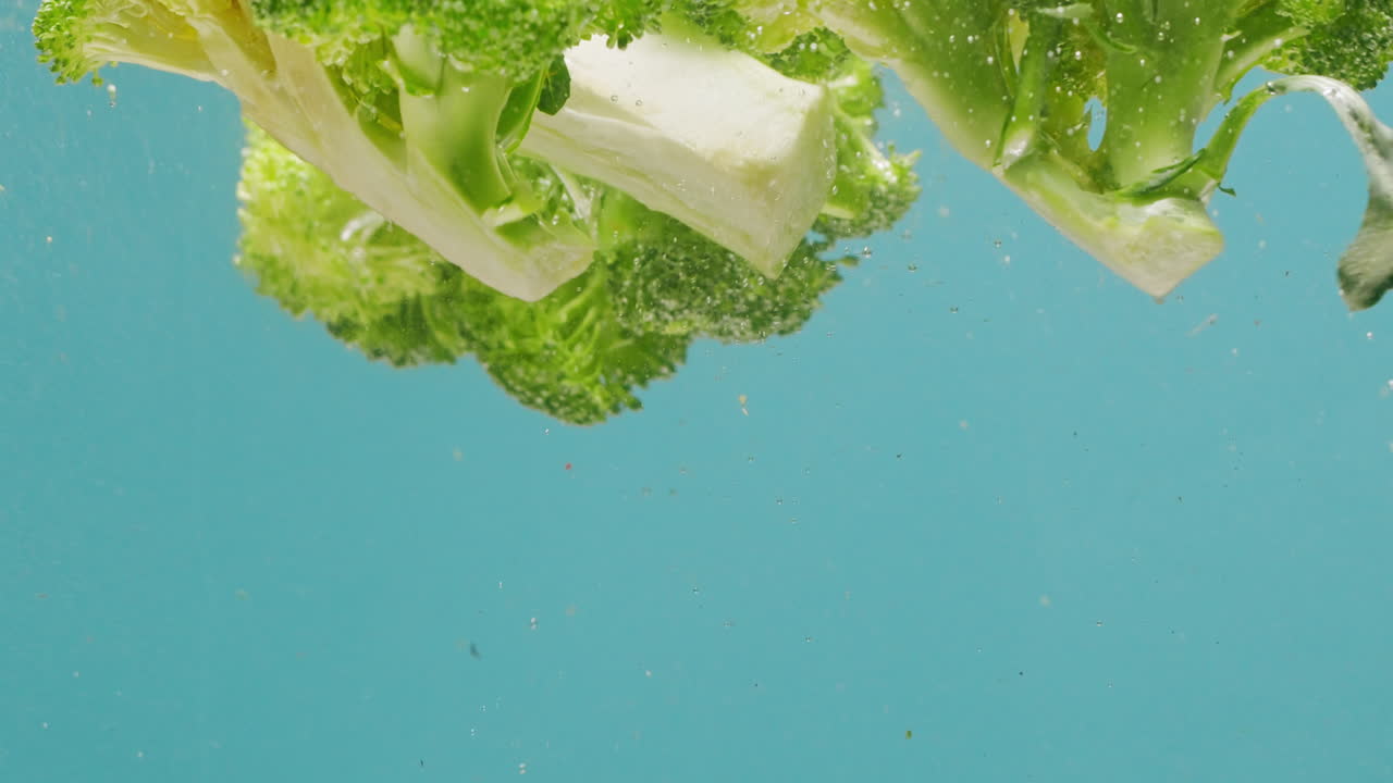 Broccoli sott'acqua