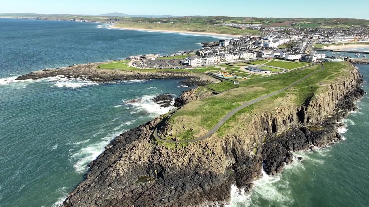 Ramore Head ved Portrush på Nordirlands nordkyst.