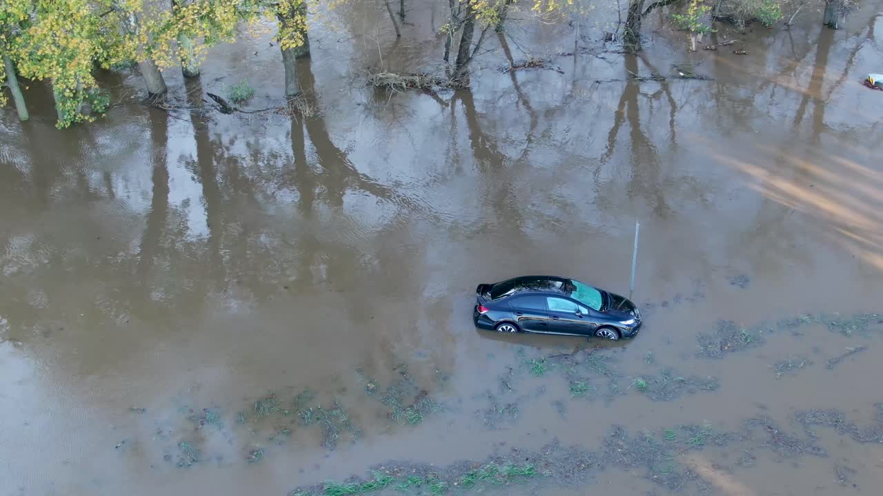허리케인, 폭풍 피해, 전 차량