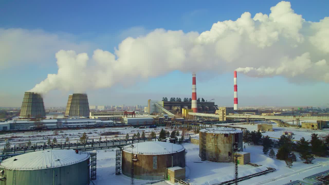 겨울에 산업 시설