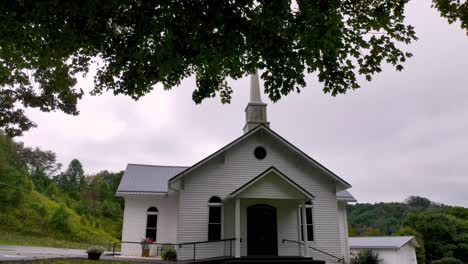 Extracción-Aérea-De-La-Iglesia-Bautista-De-Zionville-En-Zionville-Carolina-Del-Norte,-Carolina-Del-Norte