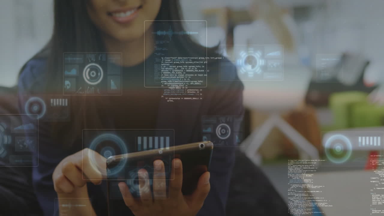 usando una tableta, una mujer interactuando con animaciones de interfaz digital futuristas