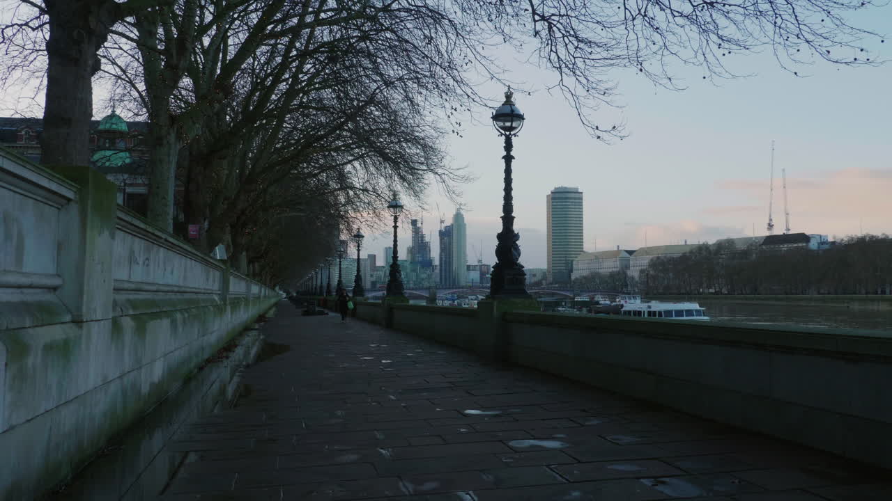 Serene Evening Walk Along the Thames River in London