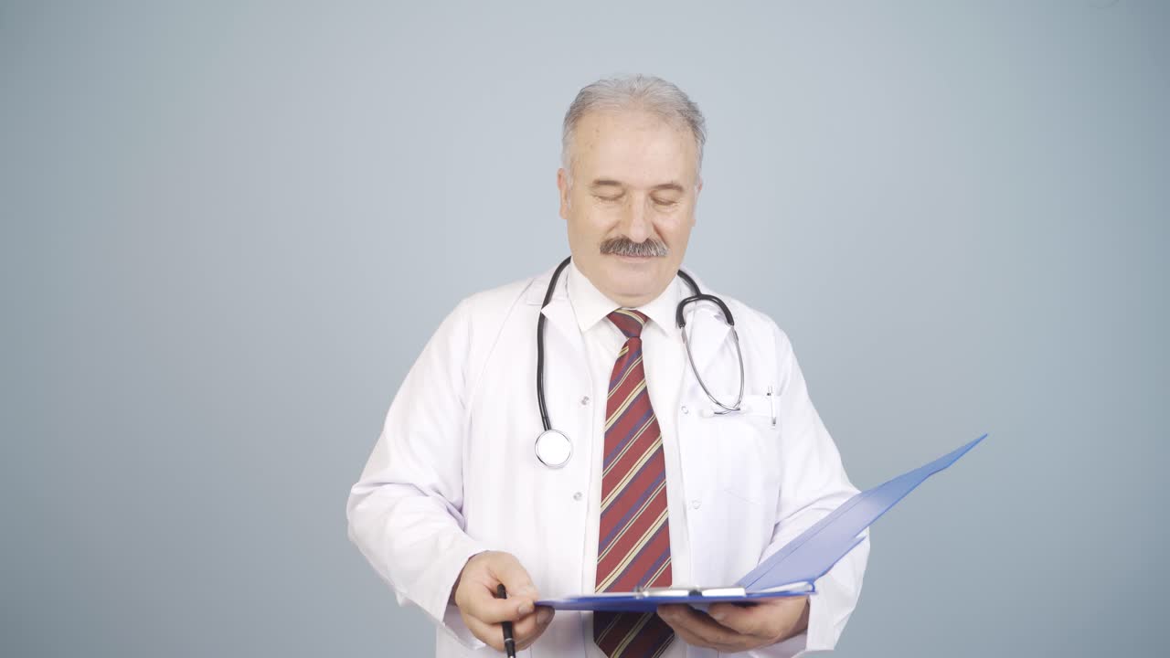 Positive outcome about the disease. Doctor emoticon.