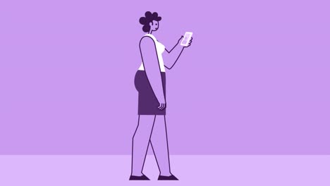 mujer de estilo púrpura carácter plano ciclo de caminata con información de teléfono inteligente. animación de bucle aislado con canal alfa