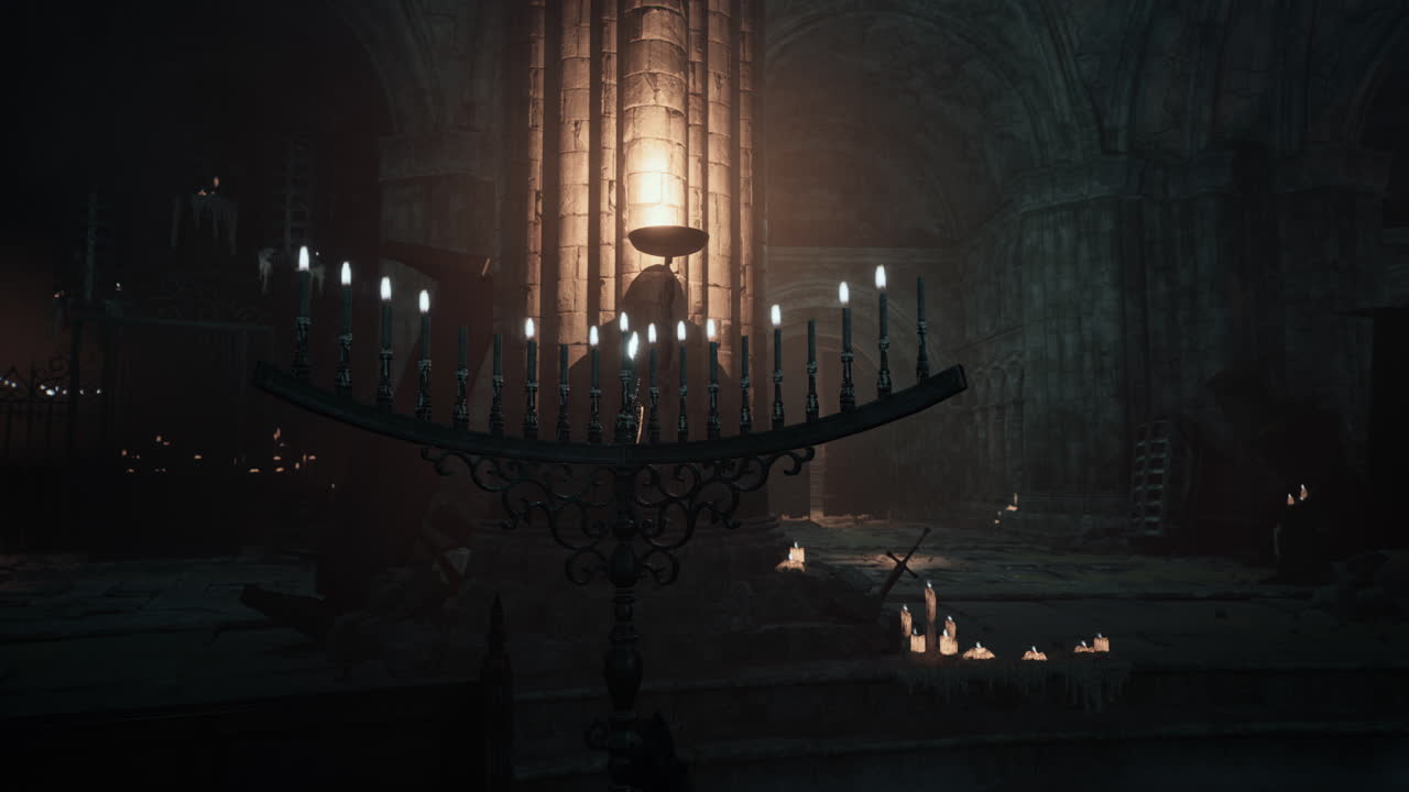 어고 끔찍한 교회 내부에는 불이 있습니다.