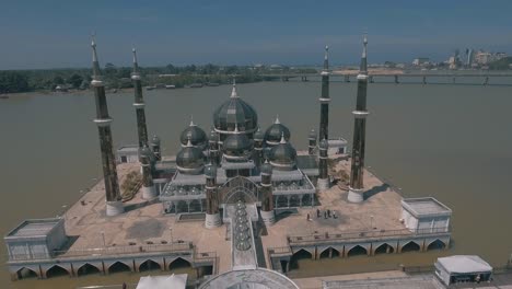 crystal mosque.