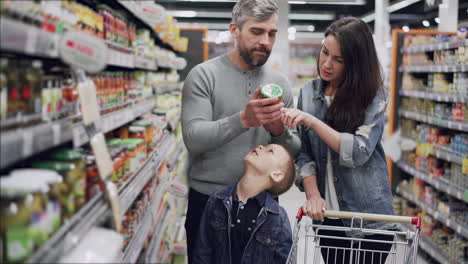 family shopping for groceries