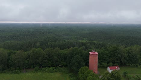 Slitere-Leuchtturm-In-Lettland