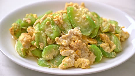 Stir-Fried-Angled-Gourd-with-Egg