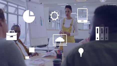 reunión de negocios con equipo diverso y animación de íconos en el entorno de la oficina