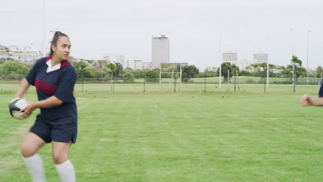 la pelota se mueve rápidamente