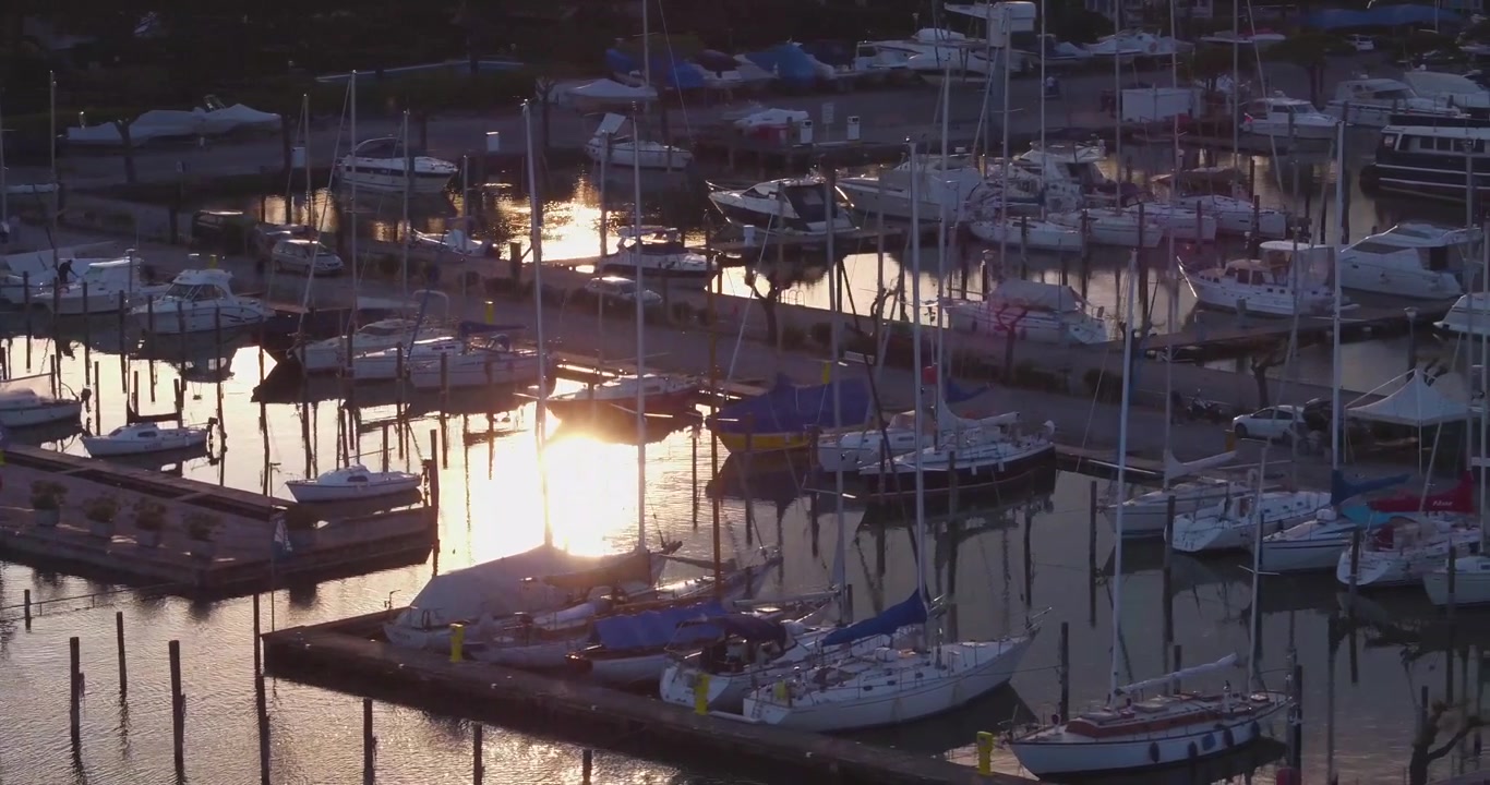 A side pan of a harbour in Italy on goldenhour.