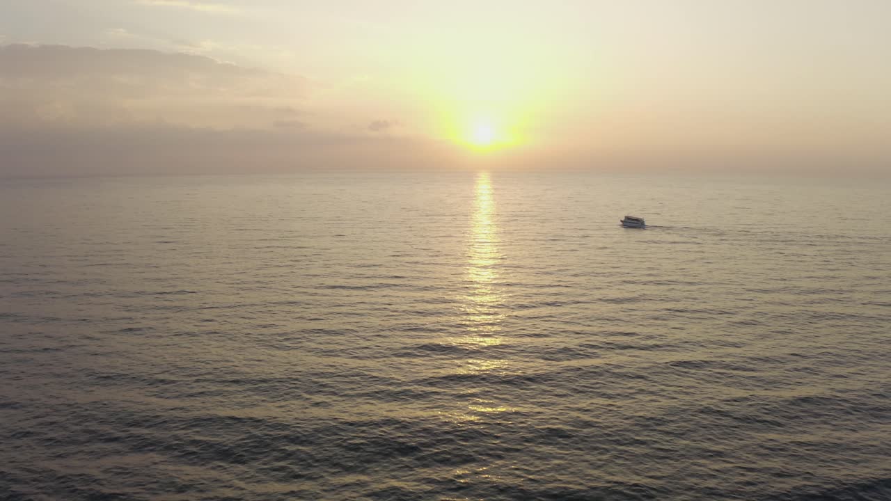 4k 공중 - 텔아비브 해변 - 일몰 시