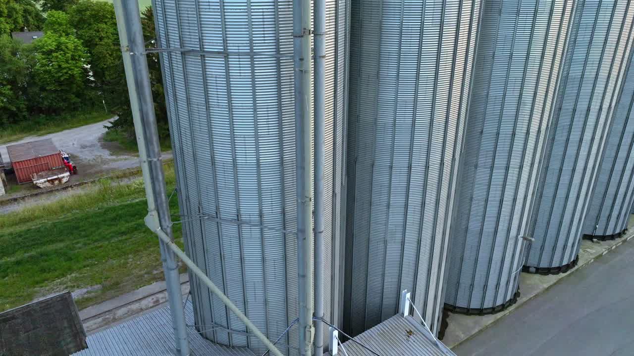 곡물 실로 - 농장에서 저장  ⁇ 크의 세트 - 드론  ⁇