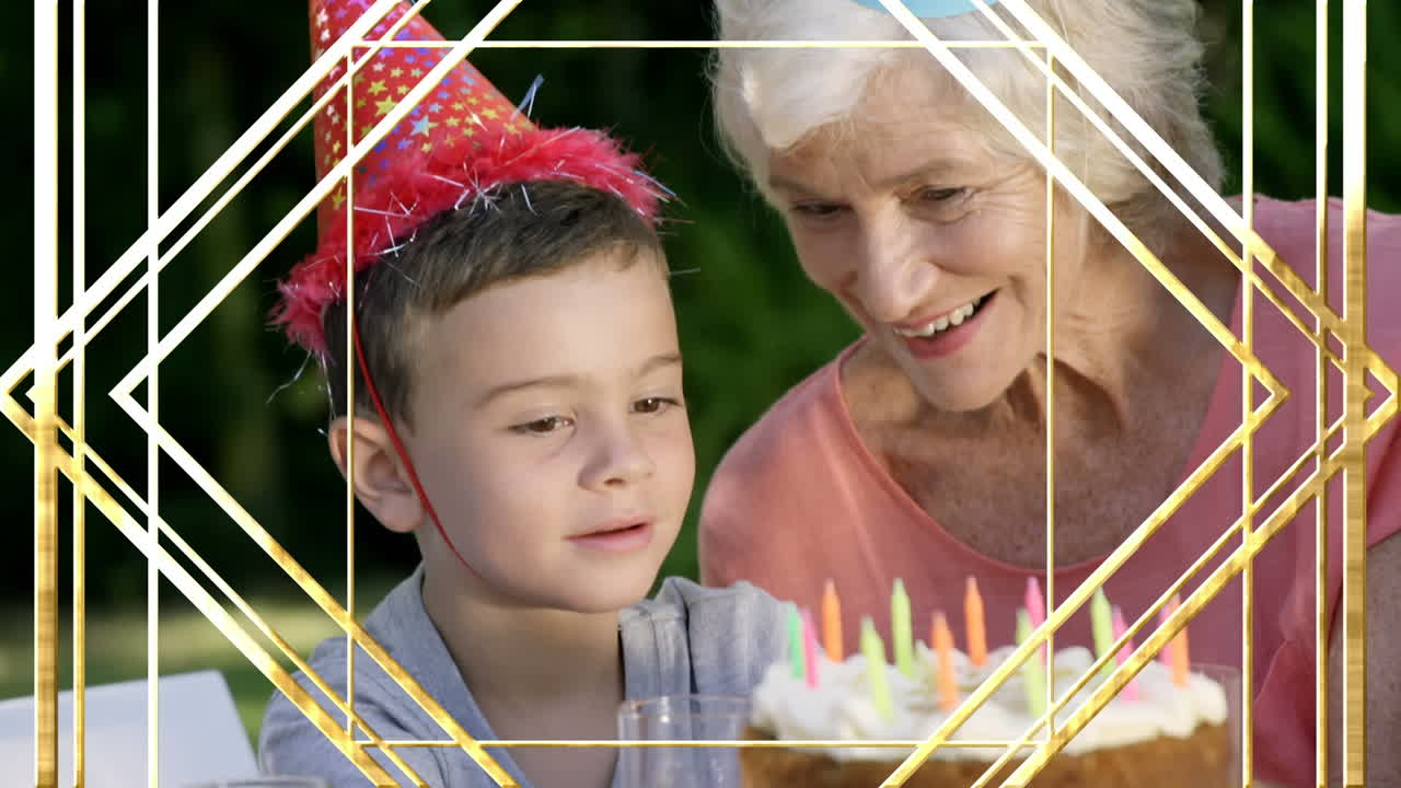 animación de patrón dorado sobre la familia en la fiesta de cumpleaños