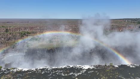 arco iris colorido en livingstone en el norte de rodesia zambia