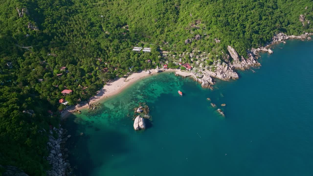 Panoramic shot of Tanotey Bay, Koh Tao, Thailand