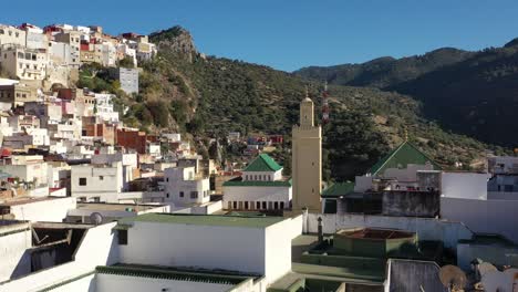 The Moulay Idriss I Mausoleum in Moulay Idriss Zerhoun, Morocco, is a sacred site housing the founder’s tomb, attracting pilgrims and showcasing traditional Moroccan architecture