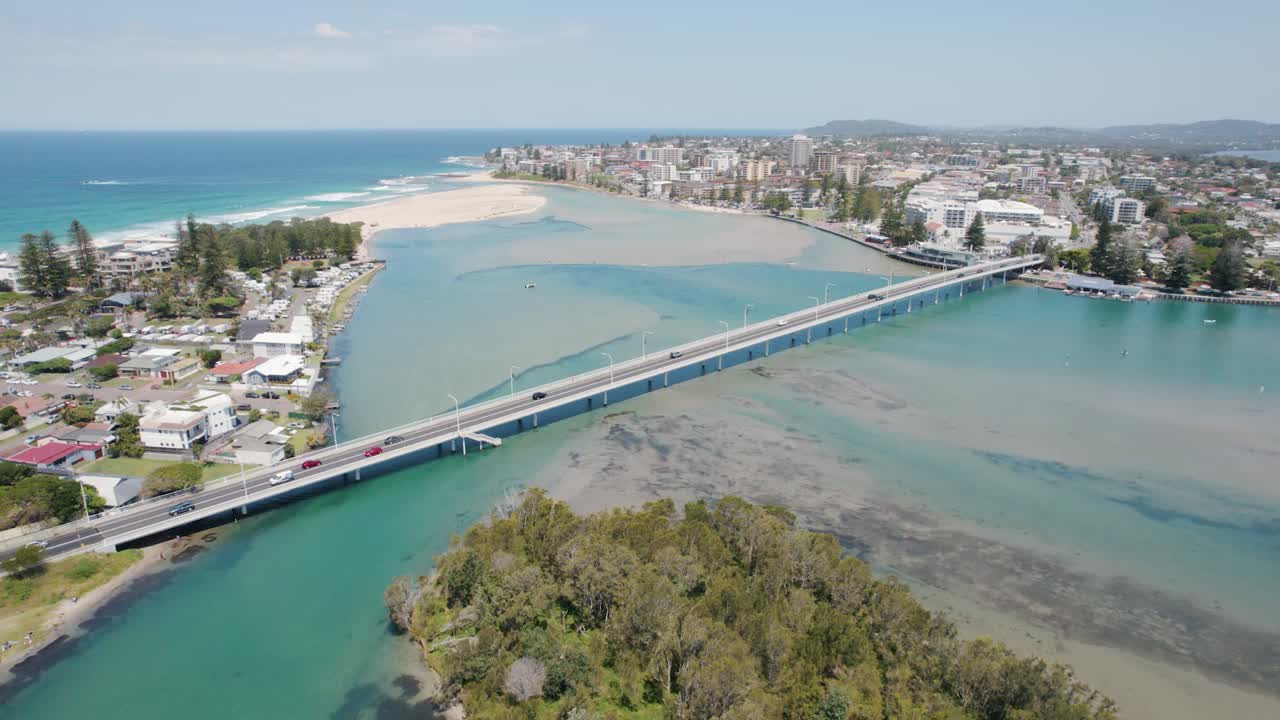 호주 뉴사우스웨일스 주 북쪽 입구의 아름다운 풍경이 내려다보이는 공중 촬영