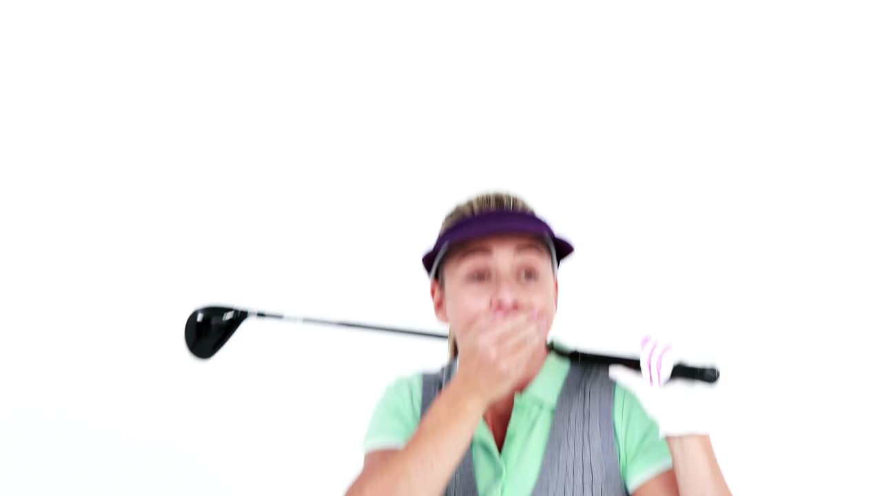 골프를 치는 예쁜 금발 여자