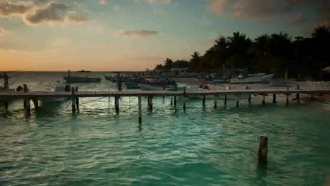 Isla-Mujeres-Boats-04