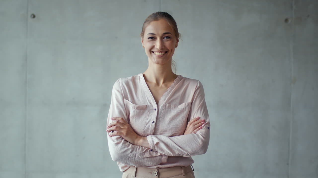 Retrato de mujer de negocios segura