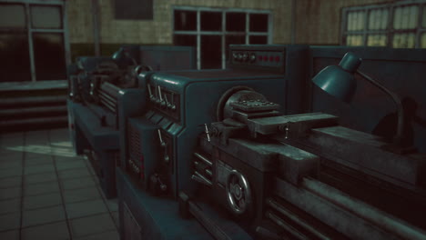 torno viejo en manufactura retro