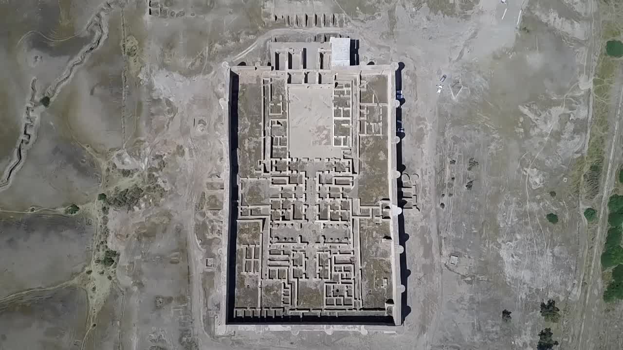 imágenes aéreas de la mezquita malwiya en samarra, irak.