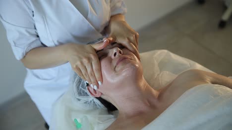 tratamiento de masaje facial