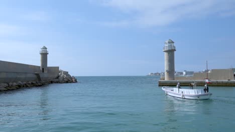 Batroun-Leuchtturm,-Küstenleuchtturm