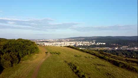 Ciudad-De-Cluj-Napoca-Desde-La-Distancia