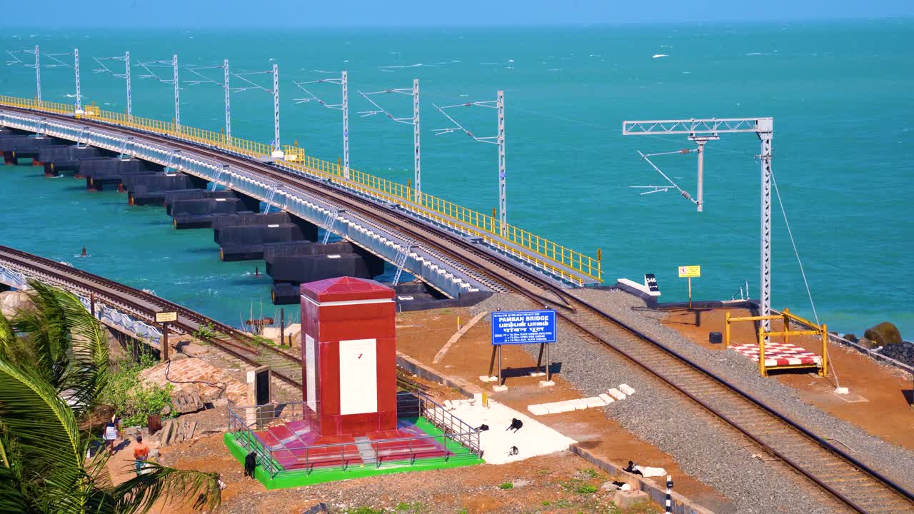 Vista aerea del ponte ferroviario di Pamban, Tamil Nadu, India