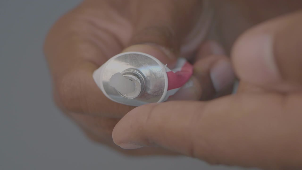 aplicación de crema o ungüento