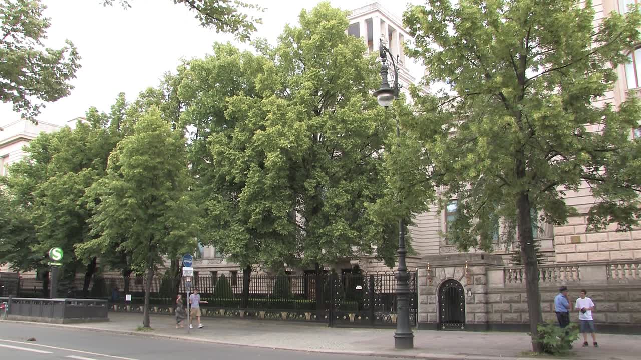 Посольство России в Берлине, Германия