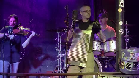 zaideco playing washboard musician in new orleans
