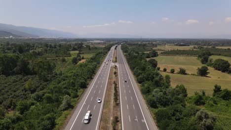vista aérea de la carretera asfaltada 6